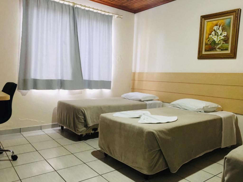 Hotel Paris Куритибанос Екстериор снимка