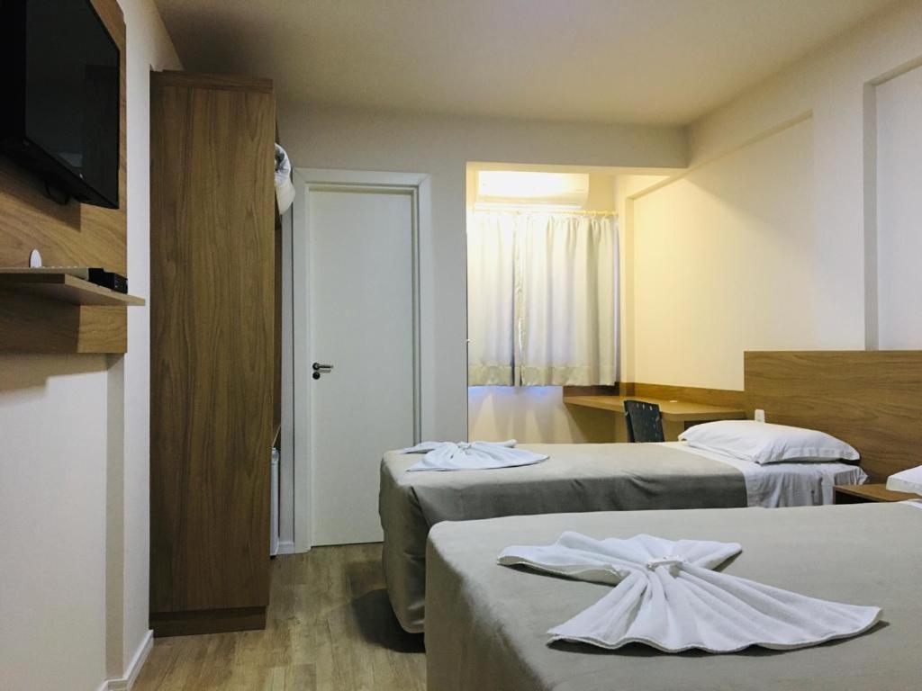 Hotel Paris Куритибанос Екстериор снимка