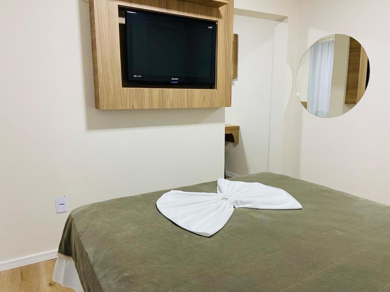 Hotel Paris Куритибанос Екстериор снимка